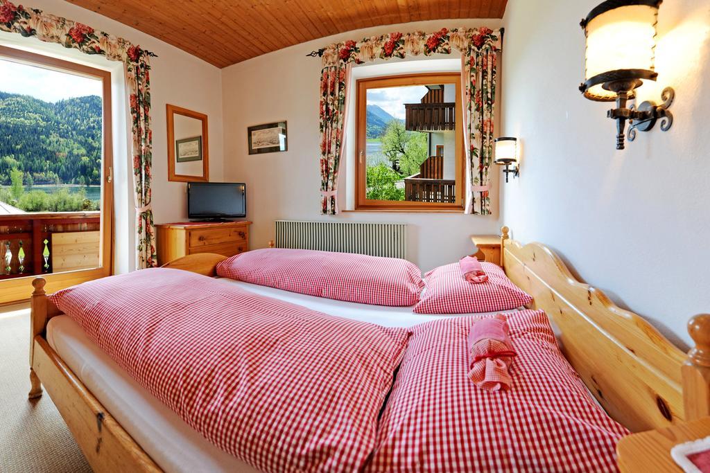 Haus Am Muehlbach Hotel Weissensee Room photo